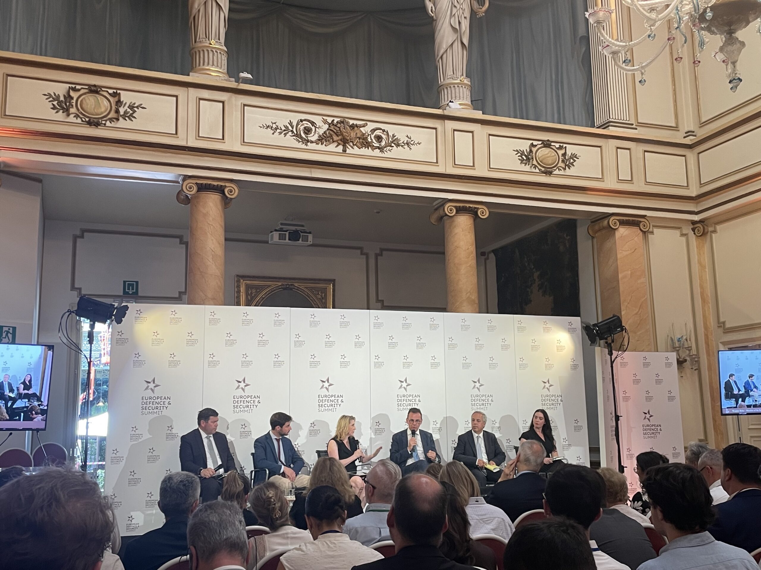 Panel discussion with Linklaters Partner Timo Engelhardt on "Scaling the Unscalable, Manufacturing at Crisis Speed"